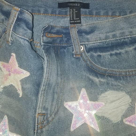 💲💲 5/$25 Forever 21 Distressed Booty Shorts - Picture 5 of 6